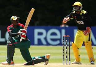 Alex Obanda scored 80 as Kenya beat Uganda by 47 runs in the ICC World Cup Qualifier on Sunday &copy; IDI/Getty